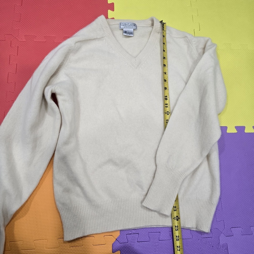 Vintage 90s Club Classic PriceCostco Men's Lambswool V-Neck Sweater Cream‎ L